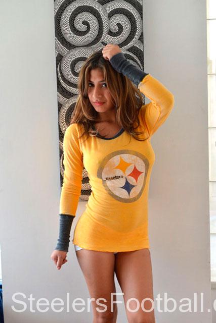 steelers-fan-giselle-640